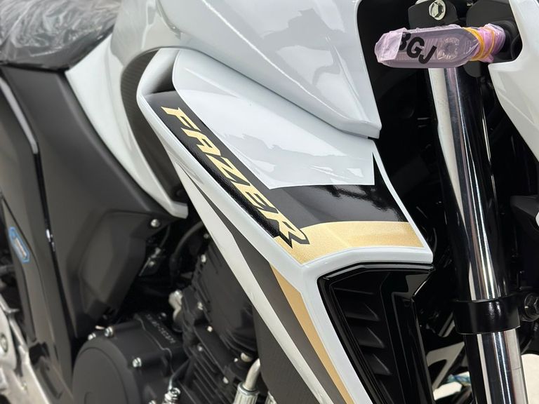 YAMAHA FZ25 250 FAZER CONNECTED