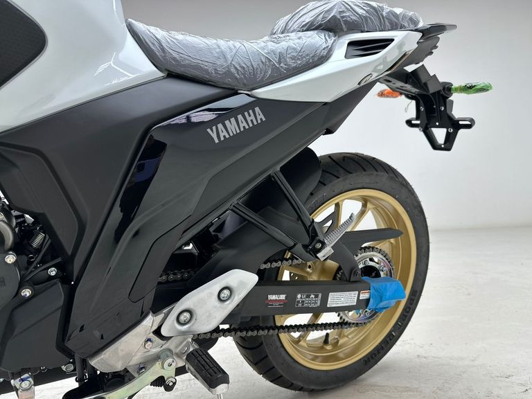 YAMAHA FZ25 250 FAZER CONNECTED