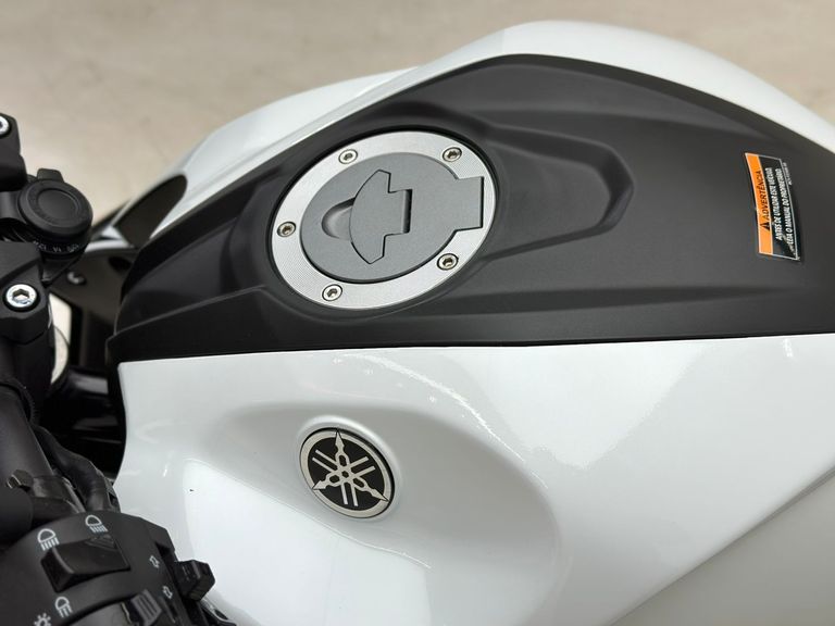 YAMAHA FZ25 250 FAZER CONNECTED