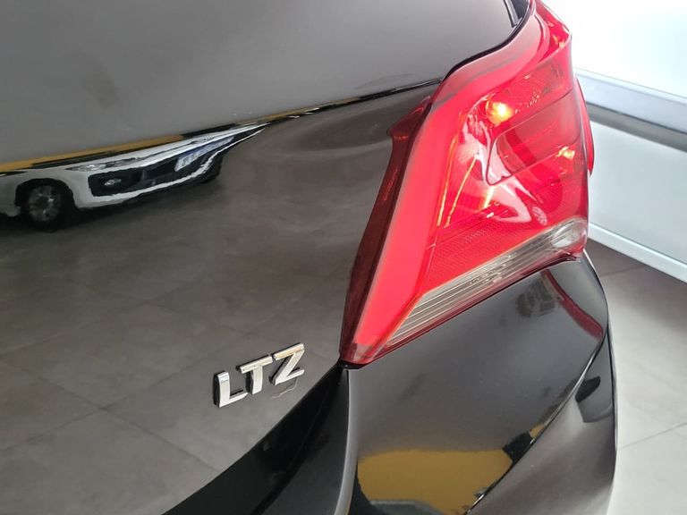 Chevrolet ONIX HATCH LTZ 1.4 8V FlexPower 5p Aut.