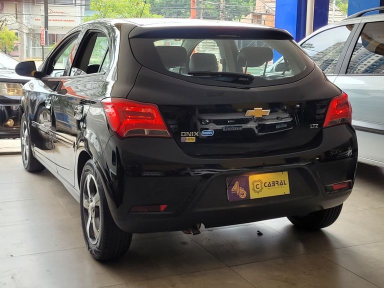Chevrolet ONIX HATCH LTZ 1.4 8V FlexPower 5p Aut.