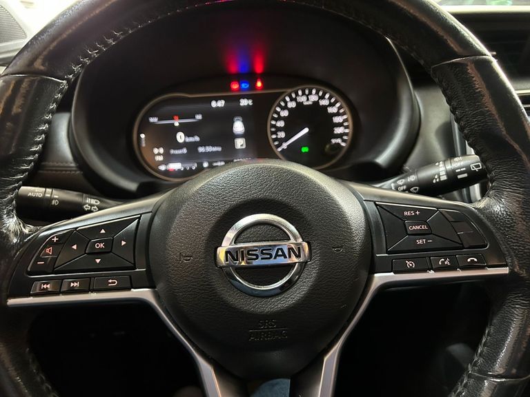 Nissan KICKS SL 1.6 16V FlexStar 5p Aut.