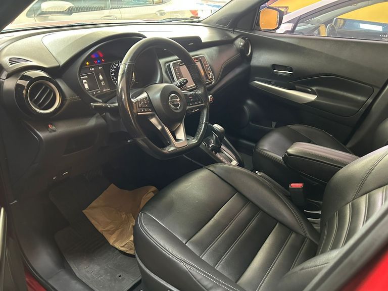Nissan KICKS SL 1.6 16V FlexStar 5p Aut.