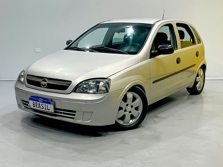 Chevrolet Corsa Hatchback 1.8 MPFI 8V 102cv 5p