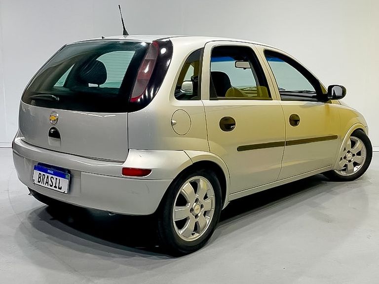 Chevrolet Corsa Hatchback 1.8 MPFI 8V 102cv 5p