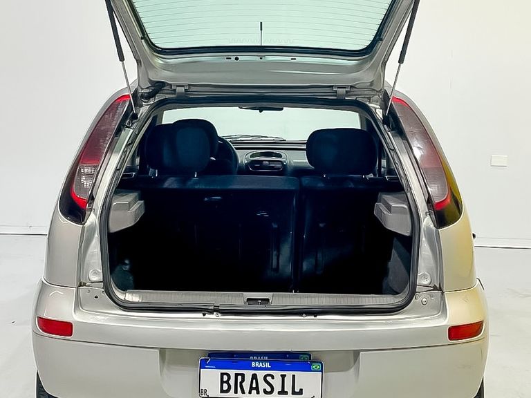 Chevrolet Corsa Hatchback 1.8 MPFI 8V 102cv 5p