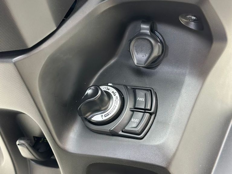 YAMAHA FLUO 125 CONNECTED (Híbrido)