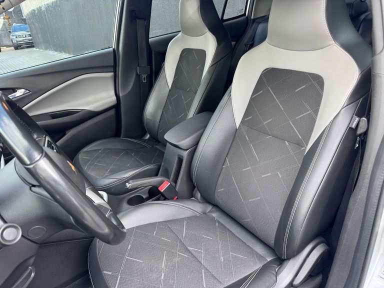 Chevrolet ONIX SED. Plus PREM. 1.0 12V TB Flex Aut