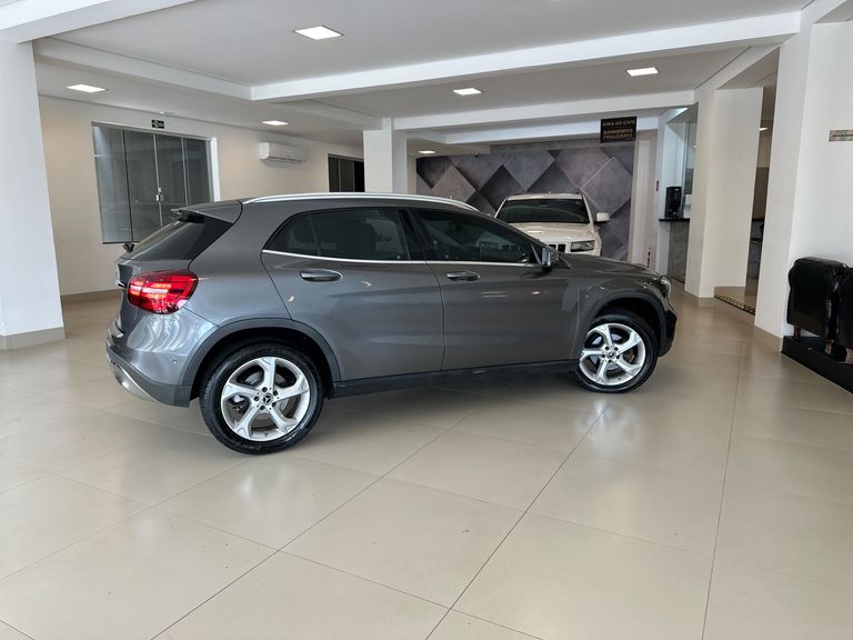 Mercedes GLA 200 Advance 1.6/1.6 TB 16V Flex Aut.