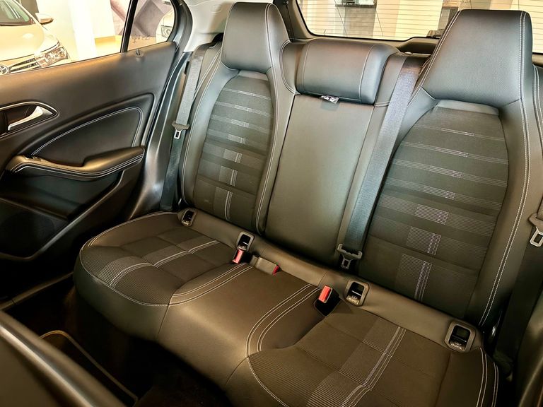 Mercedes GLA 200 Advance 1.6/1.6 TB 16V Flex Aut.