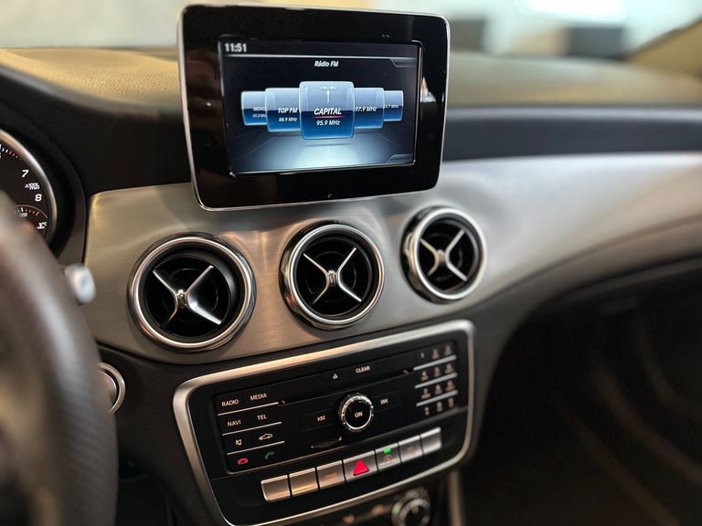 Mercedes GLA 200 Advance 1.6/1.6 TB 16V Flex Aut.