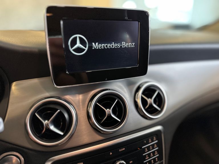 Mercedes GLA 200 Advance 1.6/1.6 TB 16V Flex Aut.