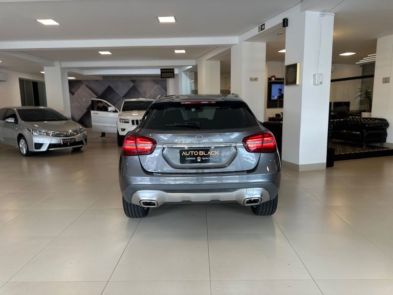Mercedes GLA 200 Advance 1.6/1.6 TB 16V Flex Aut.