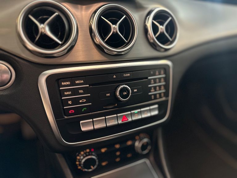 Mercedes GLA 200 Advance 1.6/1.6 TB 16V Flex Aut.