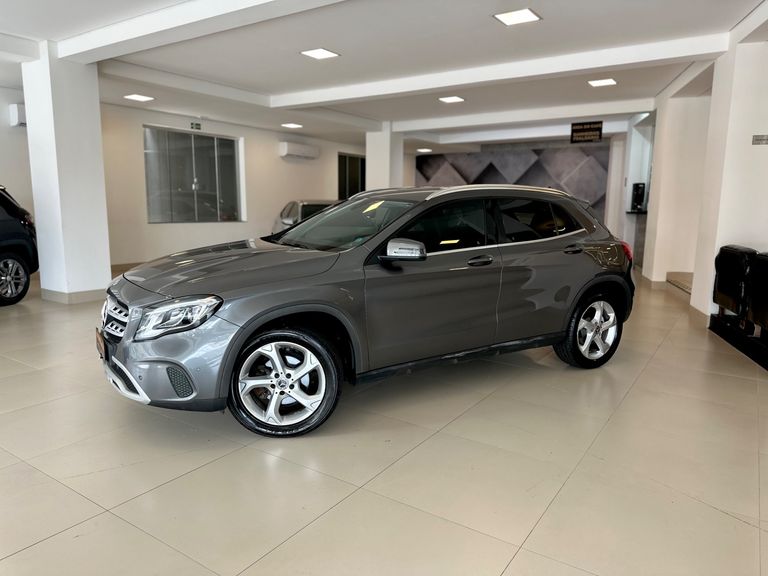 Mercedes GLA 200 Advance 1.6/1.6 TB 16V Flex Aut.
