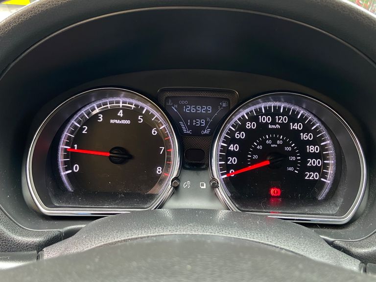 Nissan VERSA SL 1.6 16V FlexStart 4p Mec.