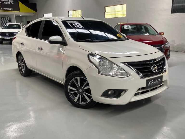 Nissan VERSA SL 1.6 16V FlexStart 4p Mec.
