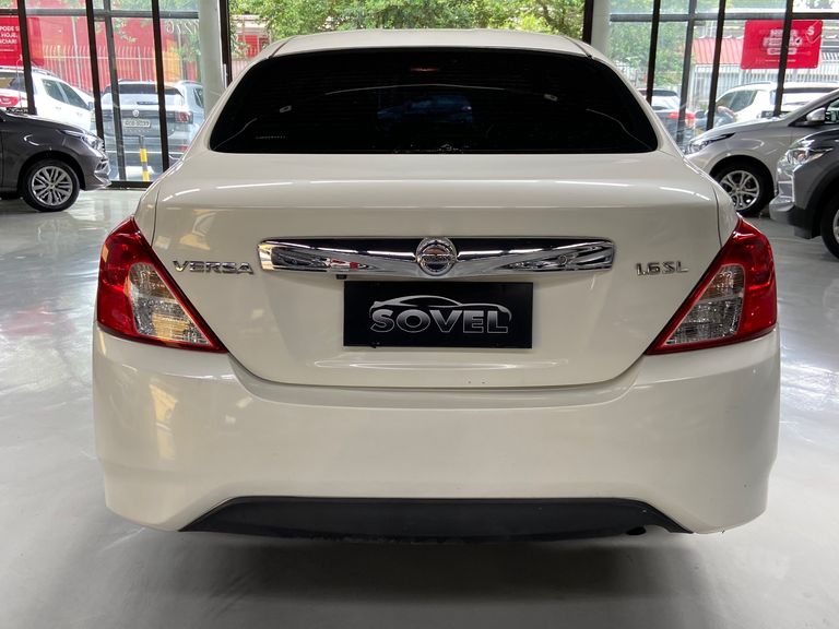 Nissan VERSA SL 1.6 16V FlexStart 4p Mec.