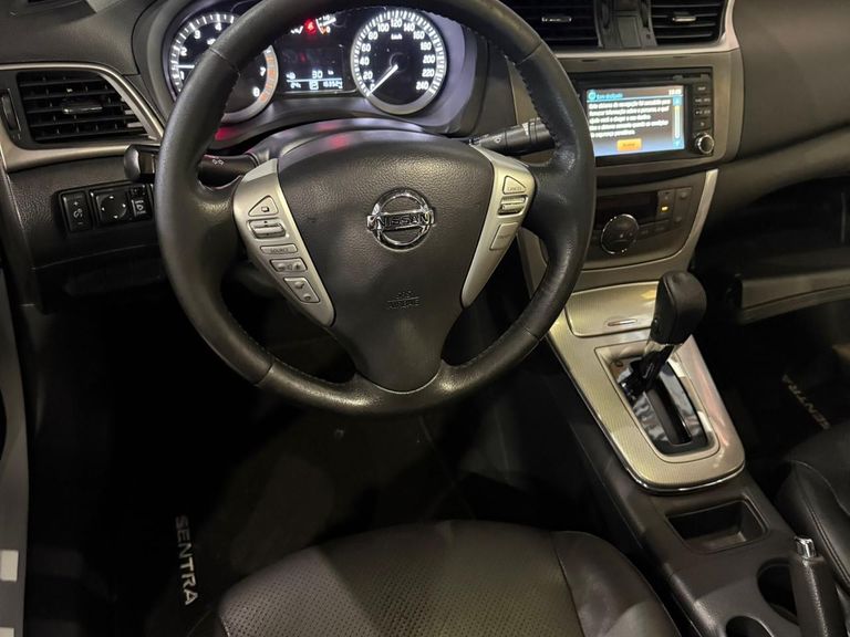 Nissan Sentra SL 2.0/ 2.0 Flex Fuel 16V Aut.