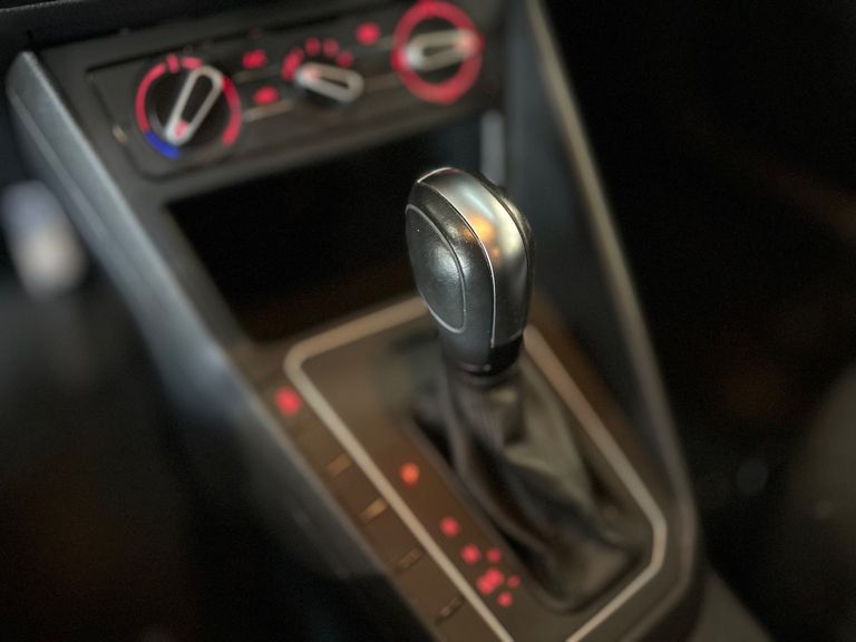 VolksWagen Nivus Comfortline 1.0 200 TSI Flex Aut.