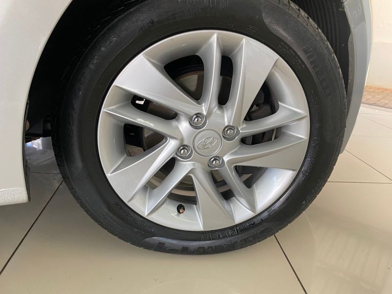 Hyundai HB20 Premium 1.6 Flex 16V Aut.