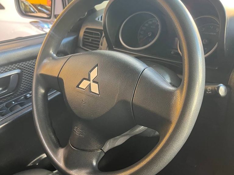 Mitsubishi Pajero TR4 2.0/ 2.0 Flex 16V 4x4 Mec.