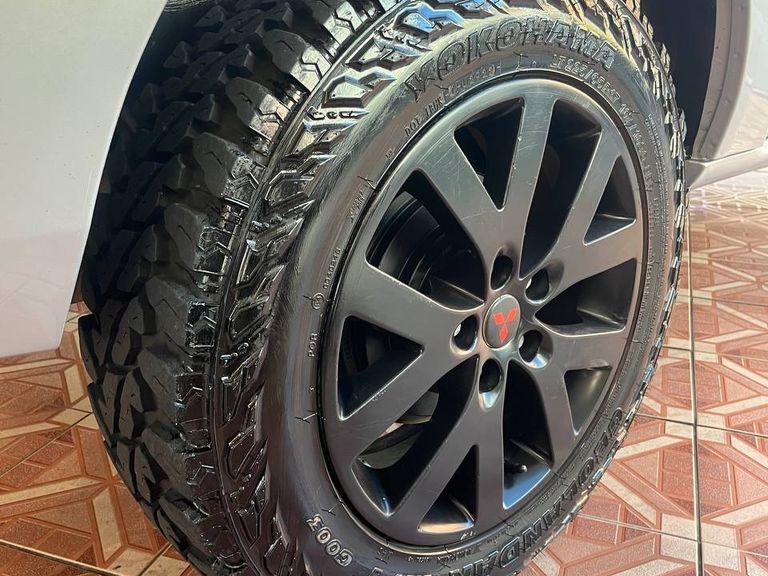 Mitsubishi Pajero TR4 2.0/ 2.0 Flex 16V 4x4 Mec.