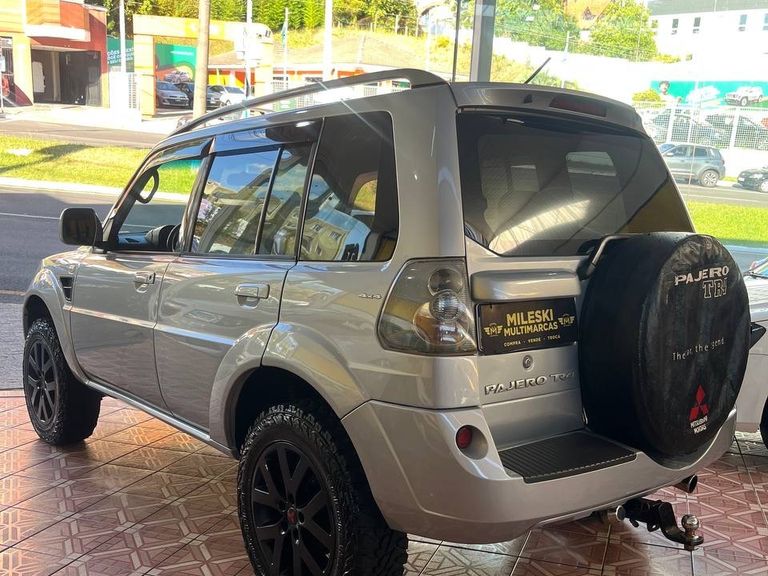 Mitsubishi Pajero TR4 2.0/ 2.0 Flex 16V 4x4 Mec.