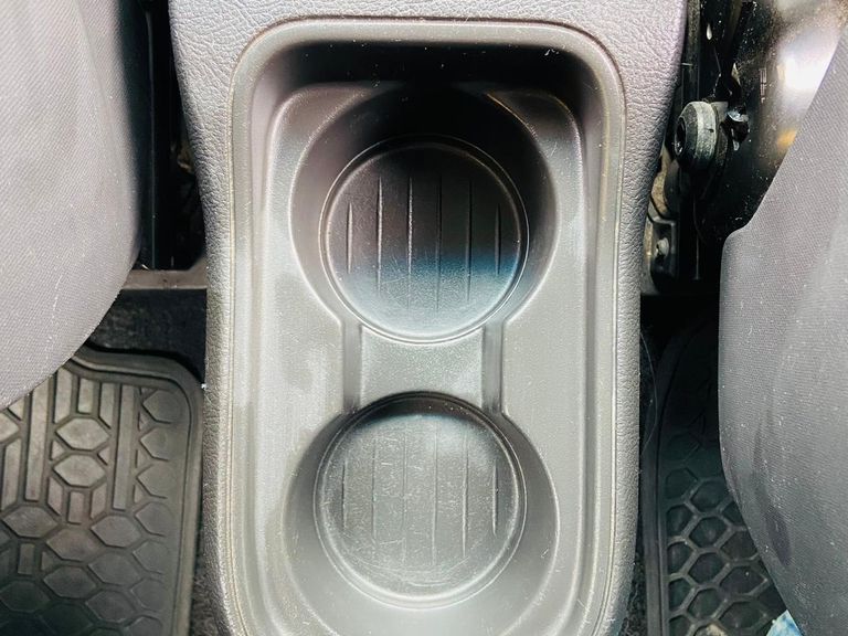 Ford Ka+ Sedan 1.0 SE/SE PLUS TiVCT Flex 4p