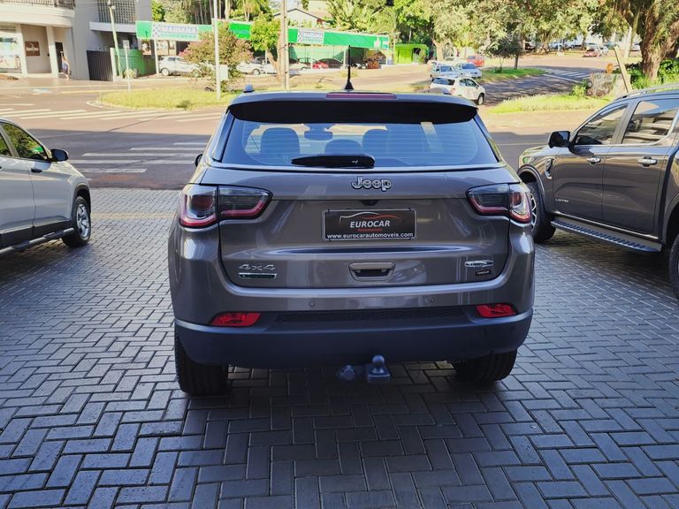 Jeep COMPASS LONGITUDE 2.0 4x4 Dies. 16V Aut.