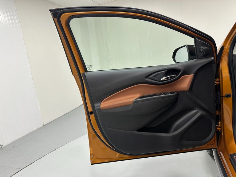 Chevrolet ONIX HATCH ACTIV 1.4 8V Flex 5p Mec.