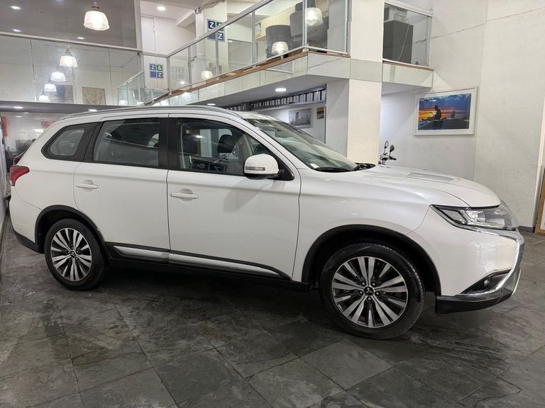 Mitsubishi OUTLANDER HPE 2.0 16V 5p Aut.