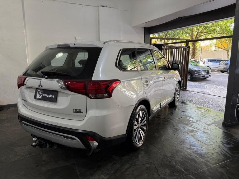 Mitsubishi OUTLANDER HPE 2.0 16V 5p Aut.