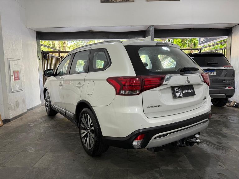 Mitsubishi OUTLANDER HPE 2.0 16V 5p Aut.