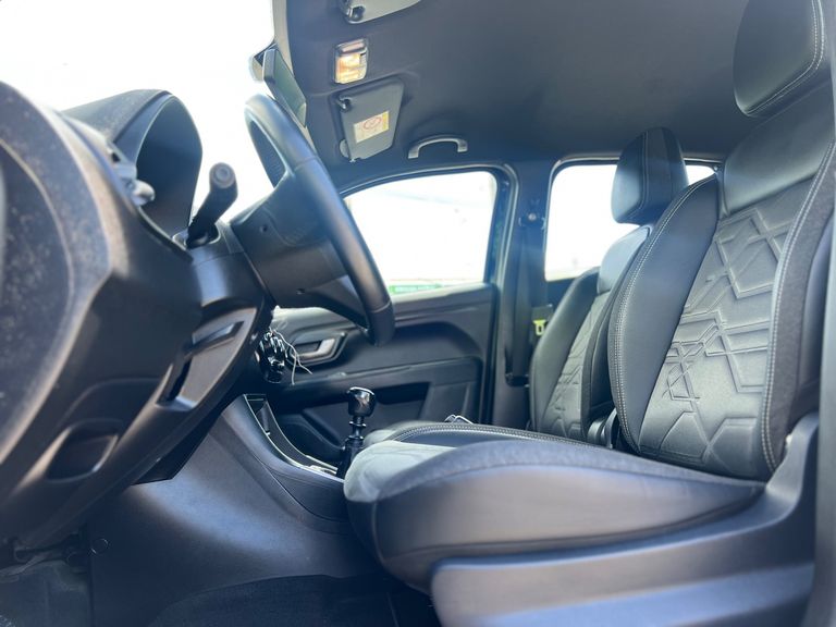 Fiat Strada Volcano 1.3 Flex 8V CD