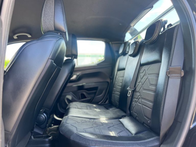 Fiat Strada Volcano 1.3 Flex 8V CD