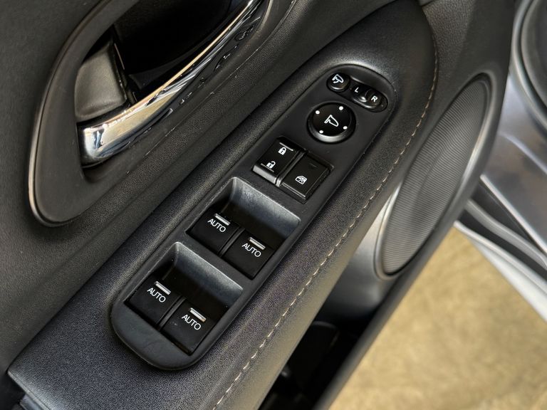 Honda HR-V EXL 1.8 Flexone 16V 5p Aut.