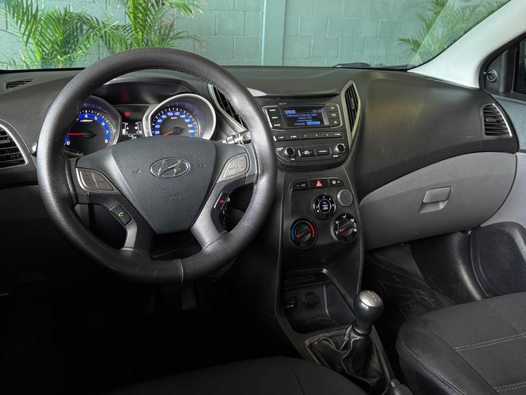 Hyundai HB20S Unique 1.0 Flex 12V Mec.