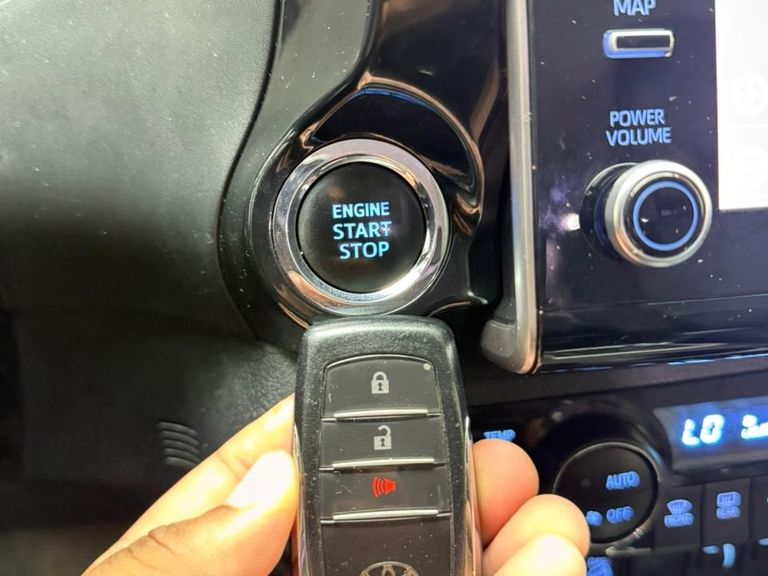 Toyota Hilux CD SRX 4x4 2.8 TDI 16V Diesel Aut.