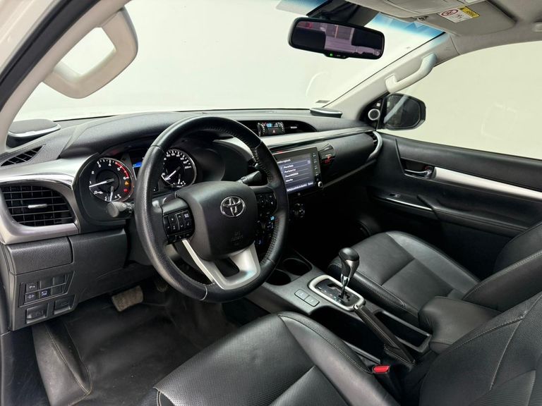 Toyota Hilux CD SRX 4x4 2.8 TDI 16V Diesel Aut.