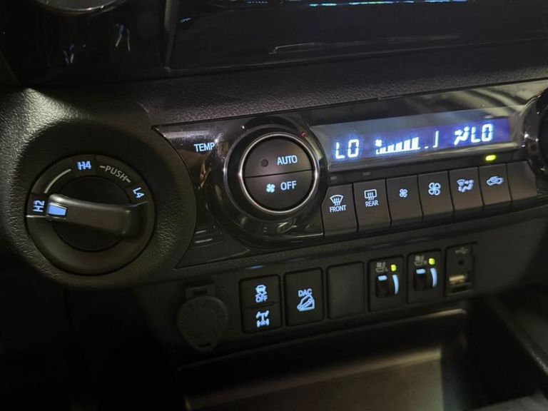 Toyota Hilux CD SRX 4x4 2.8 TDI 16V Diesel Aut.