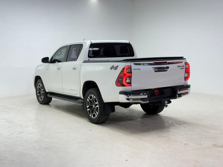 Toyota Hilux CD SRX 4x4 2.8 TDI 16V Diesel Aut.