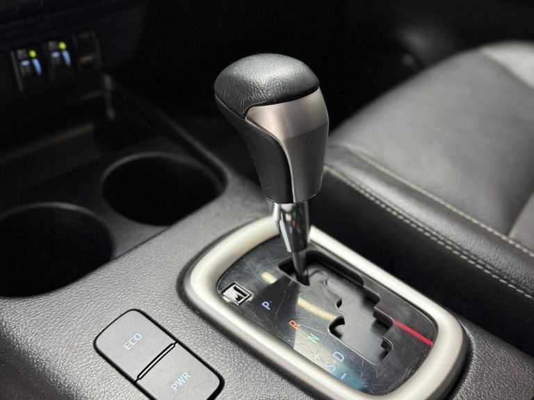 Toyota Hilux CD SRX 4x4 2.8 TDI 16V Diesel Aut.