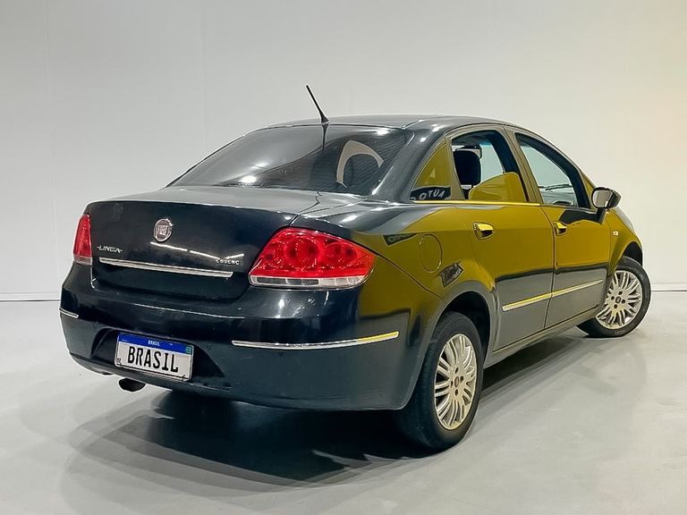 Fiat LINEA ESSENCE 1.8 Flex 16V 4p