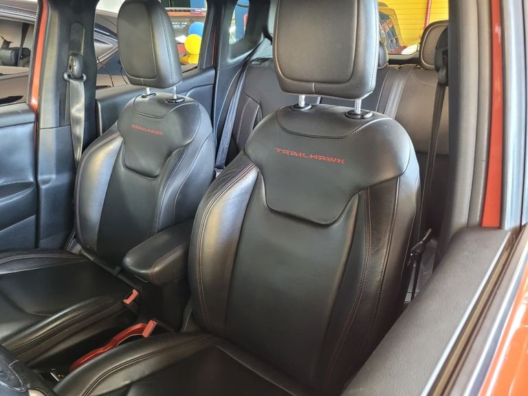 Jeep Renegade Trailhawk 2.0 4x4 TB Diesel Aut