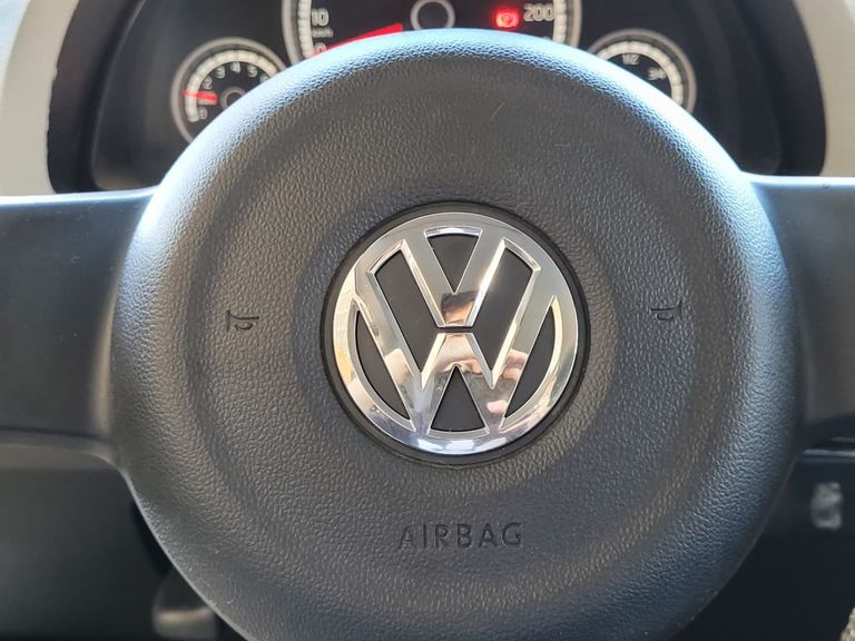 VolksWagen up! move 1.0 TSI Total Flex 12V 5p