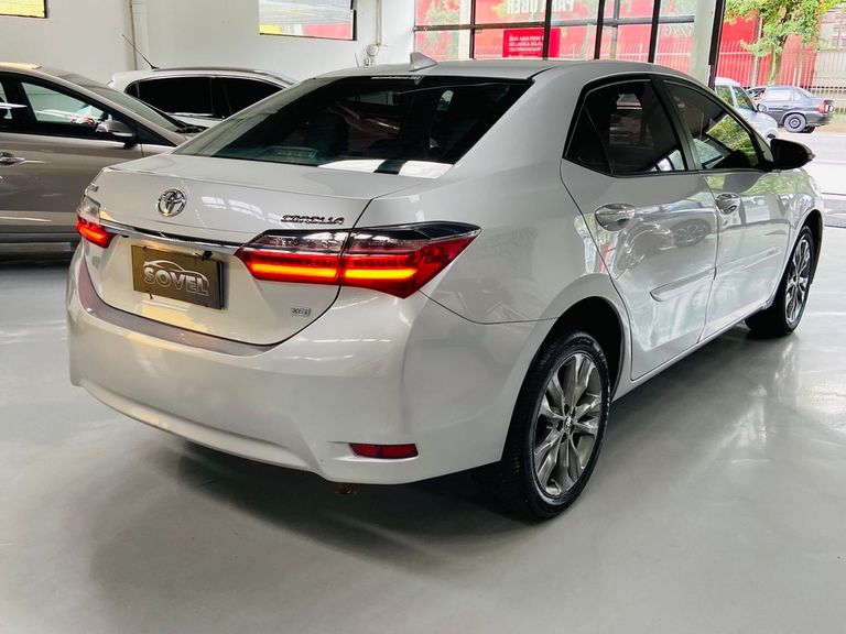 Toyota Corolla XEi 2.0 Flex 16V Aut.