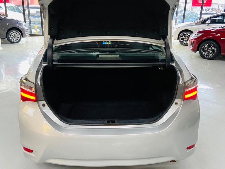 Toyota Corolla XEi 2.0 Flex 16V Aut.