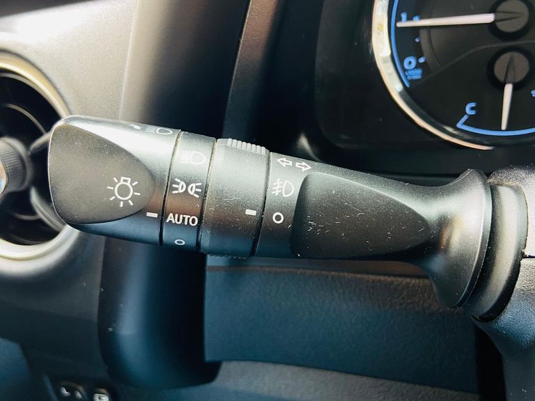 Toyota Corolla XEi 2.0 Flex 16V Aut.