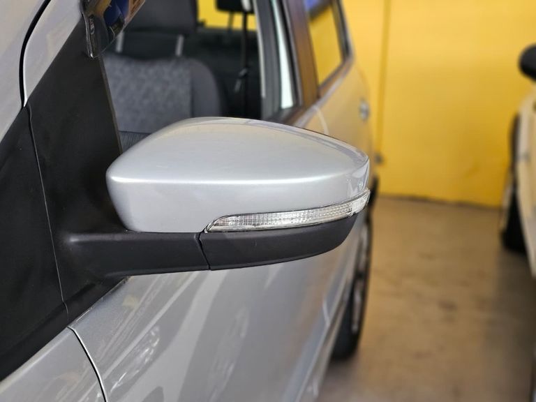 VolksWagen Fox 1.0 Mi Total Flex 8V 5p